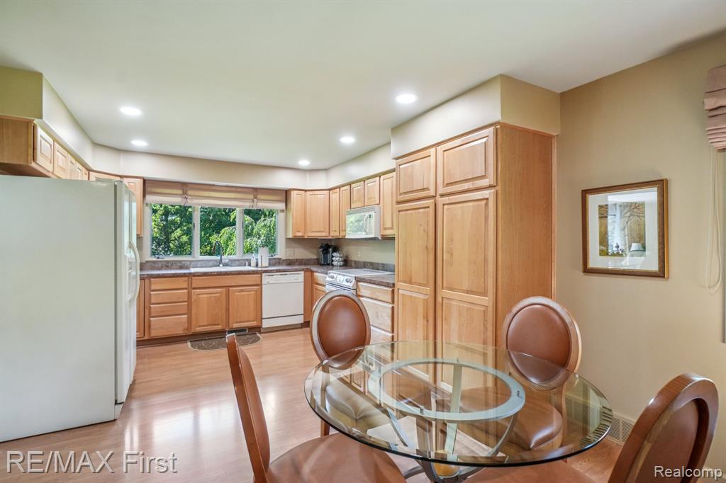 4415 Chisholm Trail, Bloomfield Hills, MI 48301 — Photo 14