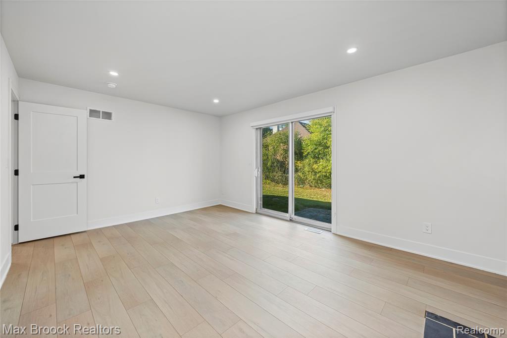 4800 Faircourt Drive, West Bloomfield, MI — Photo 29