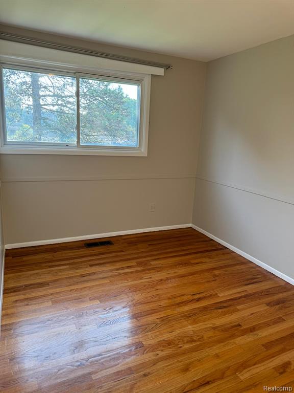 5028 Abington Drive, Troy, MI 48085 — Photo 15