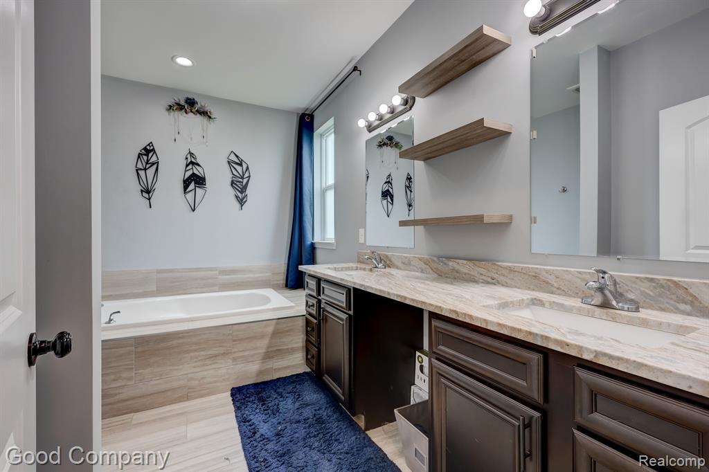 2763 AMBASSADOR Drive, Ypsilanti, MI 48198 — Photo 18