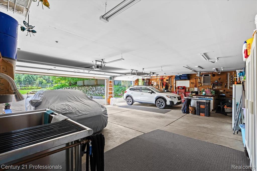 5255 Oak Hill Trail N, Commerce Twp, MI 48382 — Photo 10