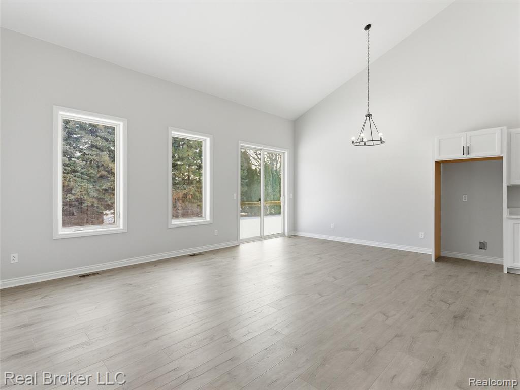 47124 Rosevillage Court, Shelby Twp, MI 48315 — Photo 13