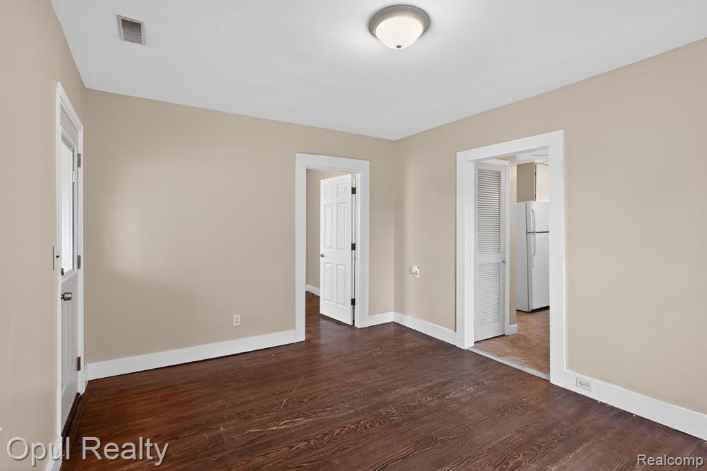 522 E Cavanaugh Road, Lansing, MI 48910 — Photo 17