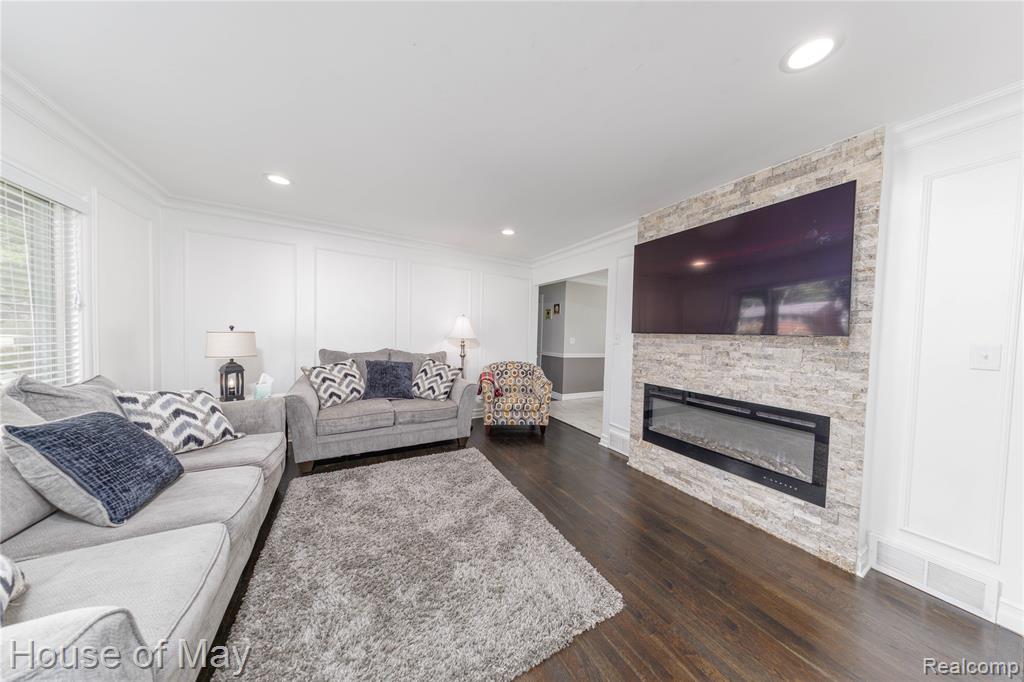 4624 Maeder Street, Shelby Twp, MI 48316 — Photo 3