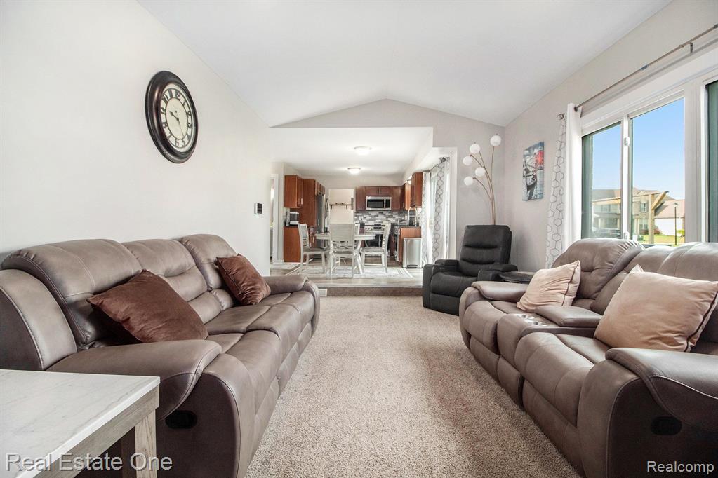 4666 CHERRY BLOSSOM Drive, Ypsilanti, MI 48197 — Photo 6
