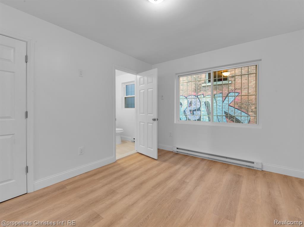 44 HIGHLAND Street, Highland Park, MI 48203 — Photo 21