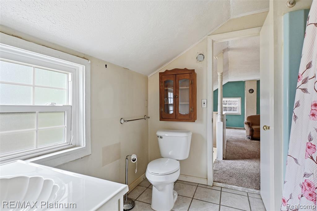 562 S Hughes Road, Howell, MI 48843 — Photo 13