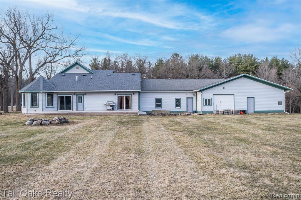 9198 Hegel Road, Goodrich Vlg, MI — Photo 7
