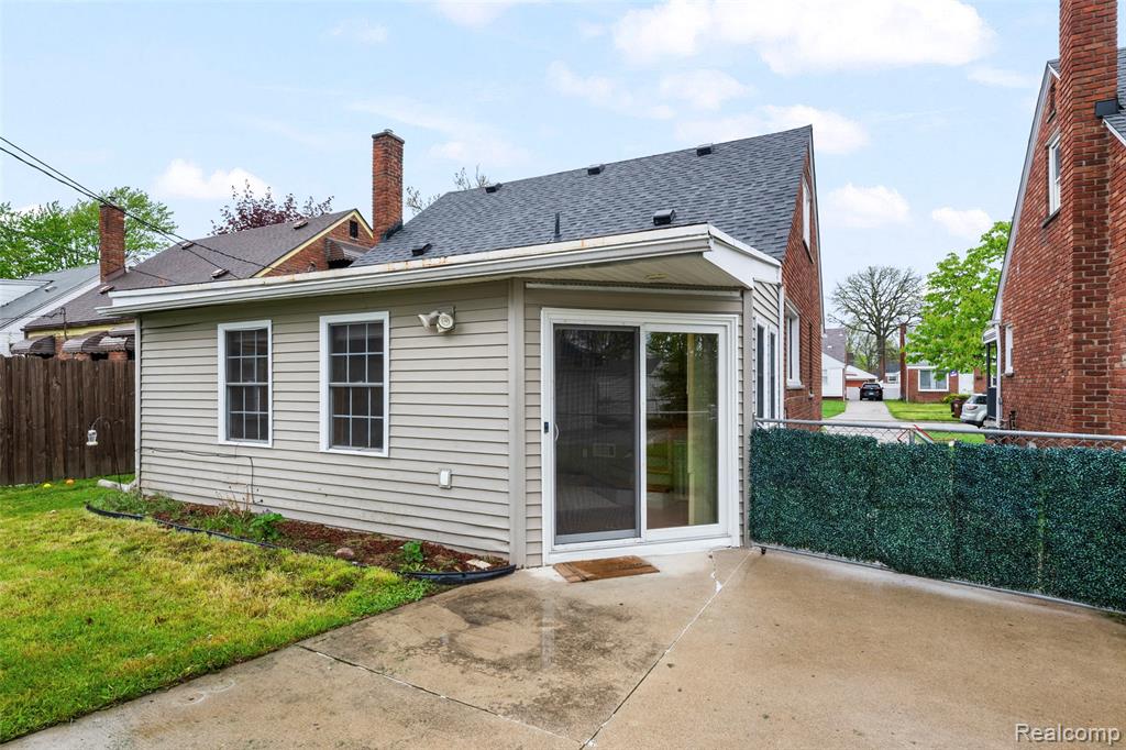 13321 Rosedale Street, Southgate, MI 48195 — Photo 32