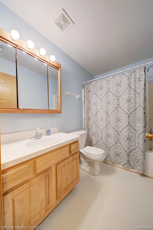 306 MARIGOLD Circle, Westland, MI — Photo 15