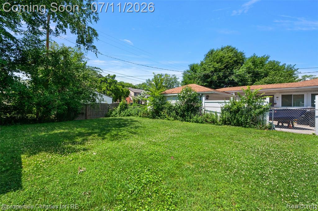 9961 Merriman Road, Livonia, MI 48150 — Photo 32