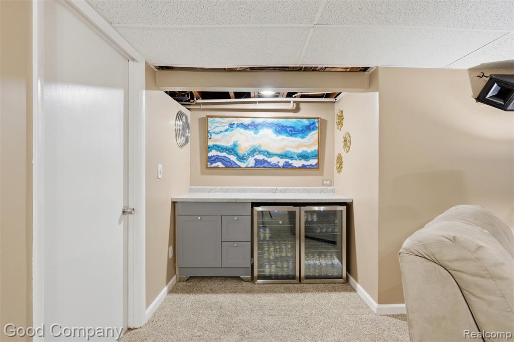 23470 Oneida Street, Oak Park, MI 48237 — Photo 20