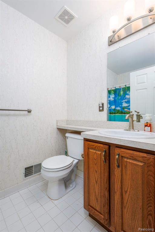 46436 Imperial Lane, Macomb, MI 48044 — Photo 18