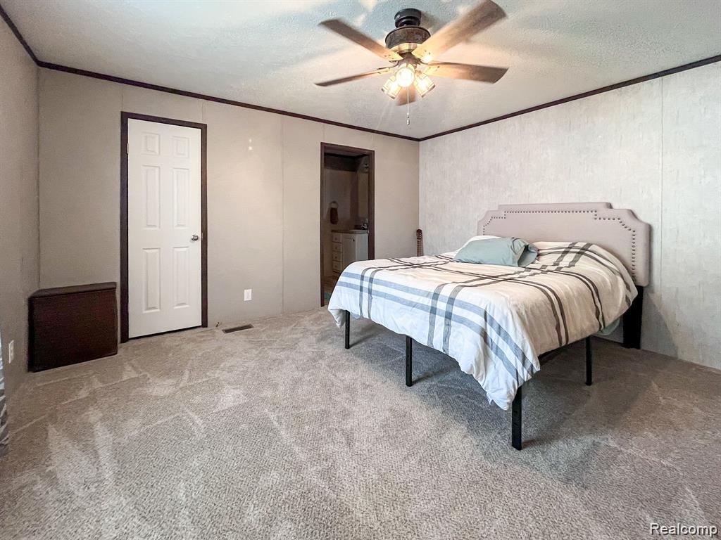 321 PRAIRIE Circle, Carleton, MI 48117 — Photo 8