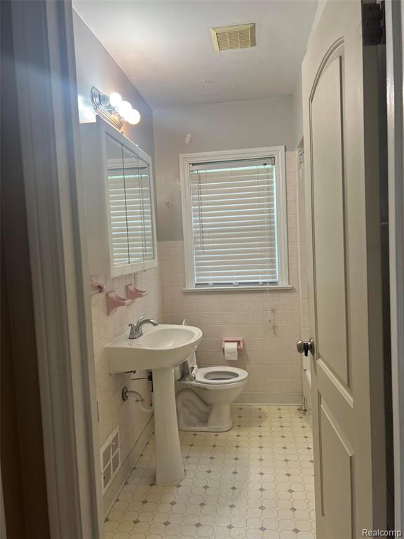 603 Parkwood Avenue, Monroe, MI 48162 — Photo 9