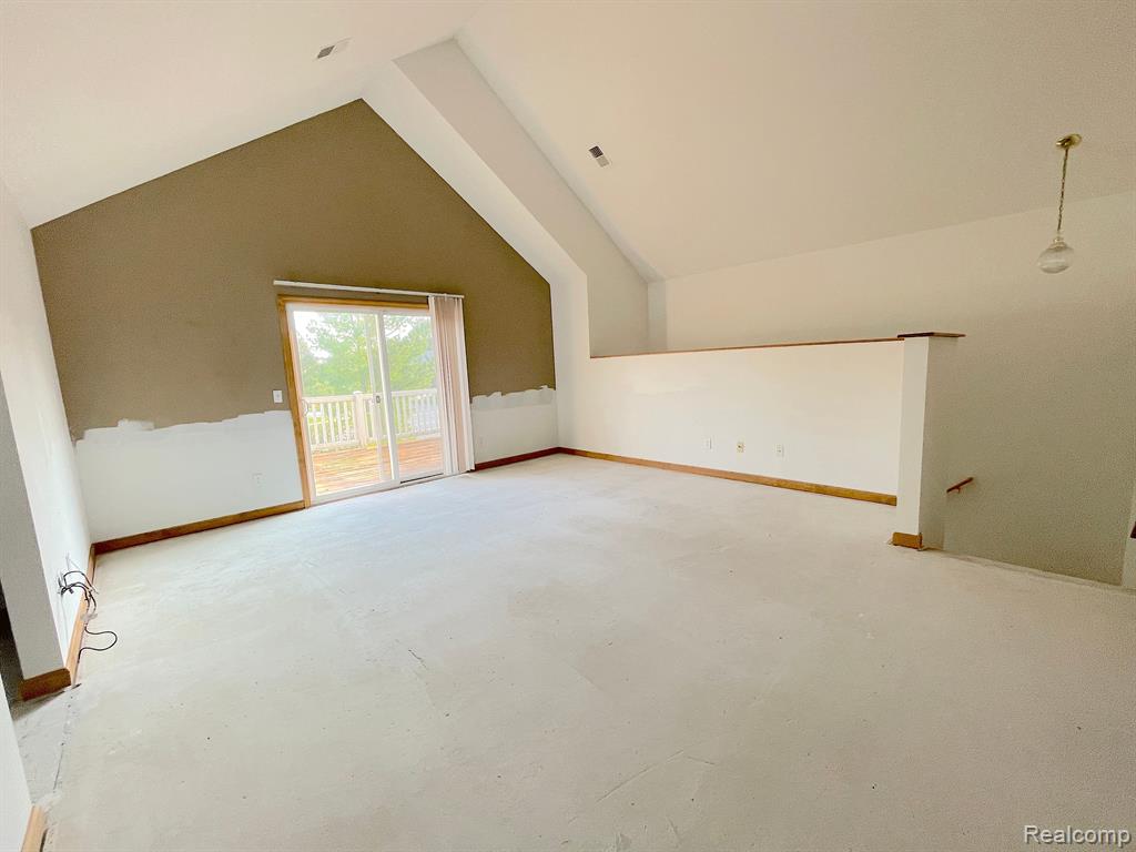 428 MARIGOLD Circle, Westland, MI — Photo 2