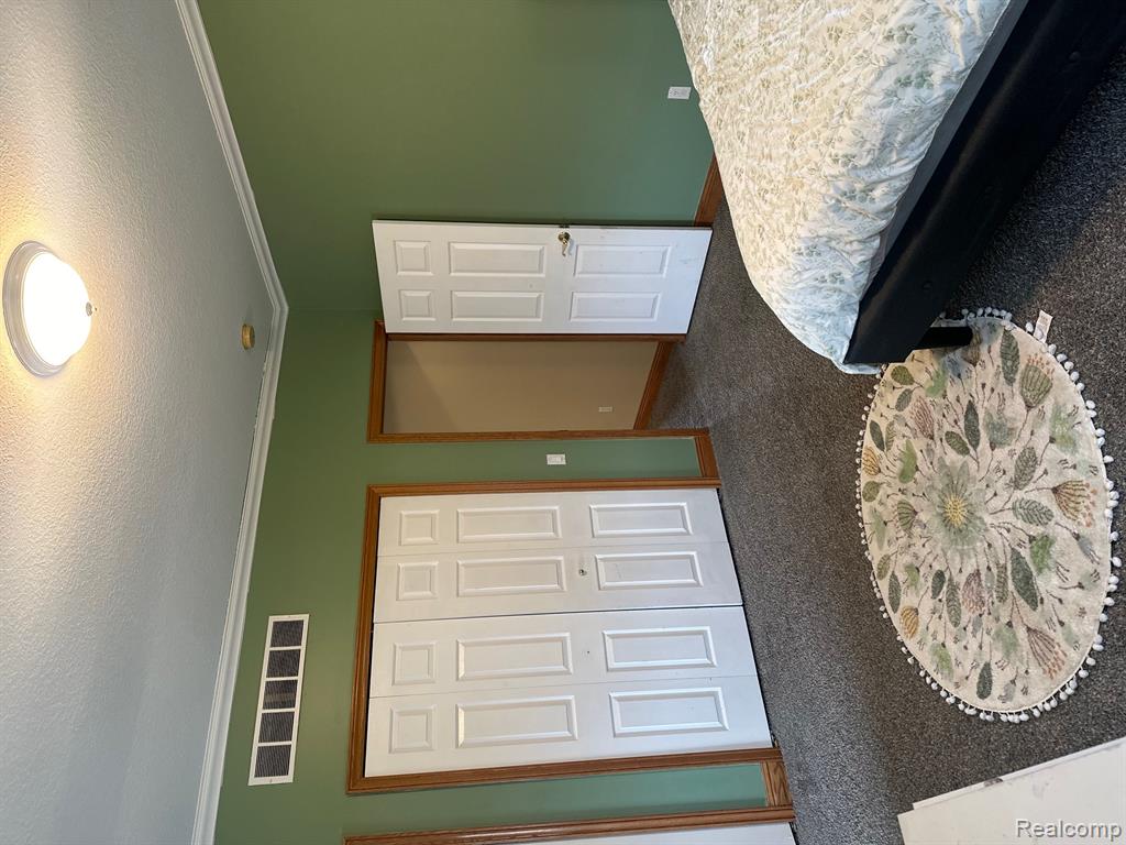 15347 Drysdale Street, Southgate, MI 48195 — Photo 34