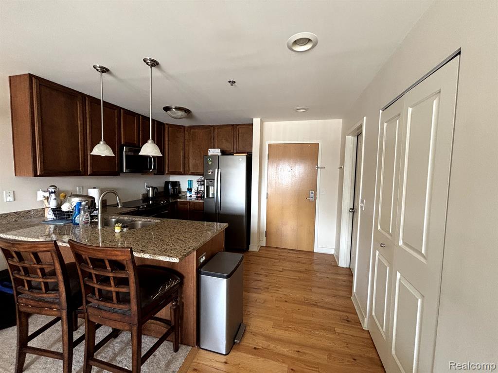111 N ASHLEY Street - Photo 2