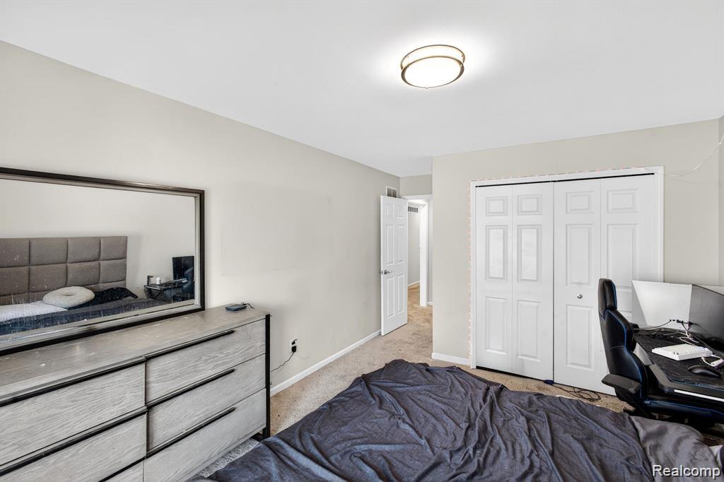 5874 Orchard Woods Drive, West Bloomfield, MI 48324 — Photo 33