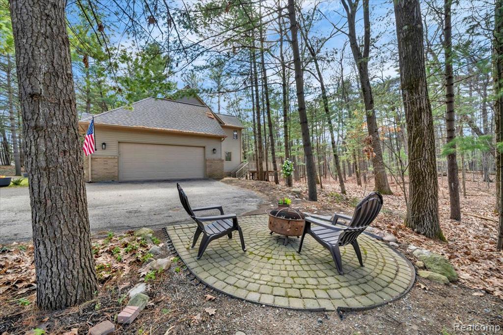 573 NAKOMIS Trail, Orion, MI 48362 — Photo 51