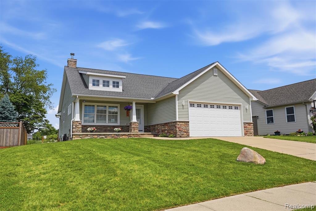 3477 Amber Oaks Drive, Howell, MI 48855 — Photo 2