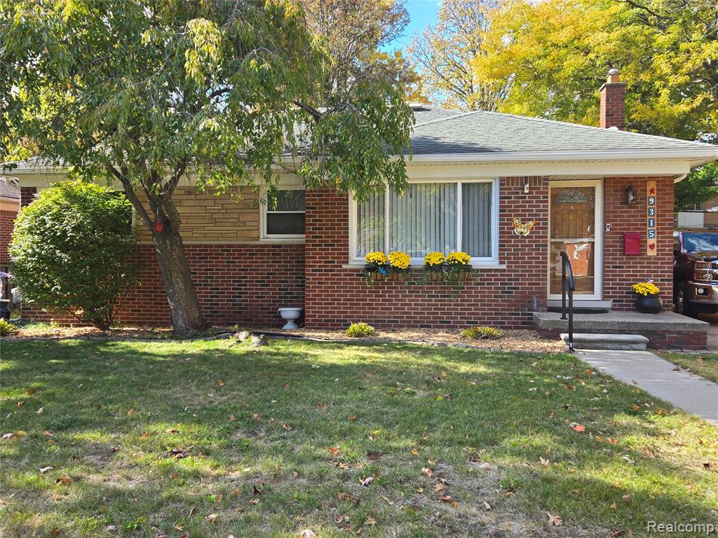 9315 San Jose, Redford, MI 48239 — front exterior