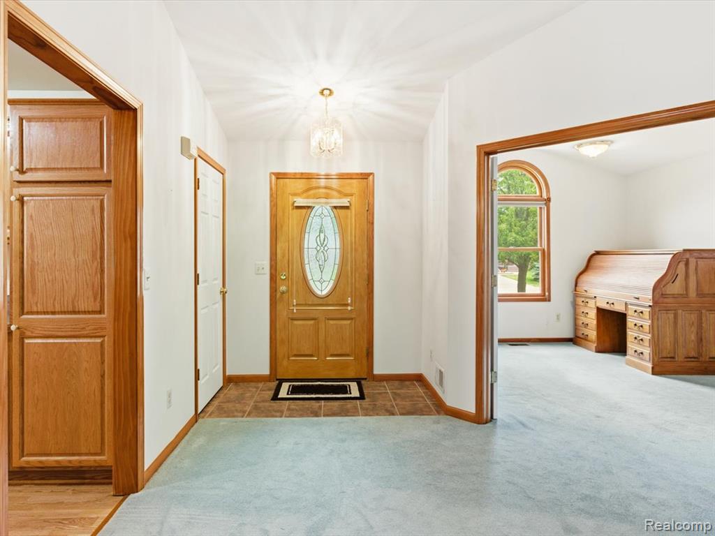4305 Juniper Lane, Port Huron, MI 48060 — Photo 4