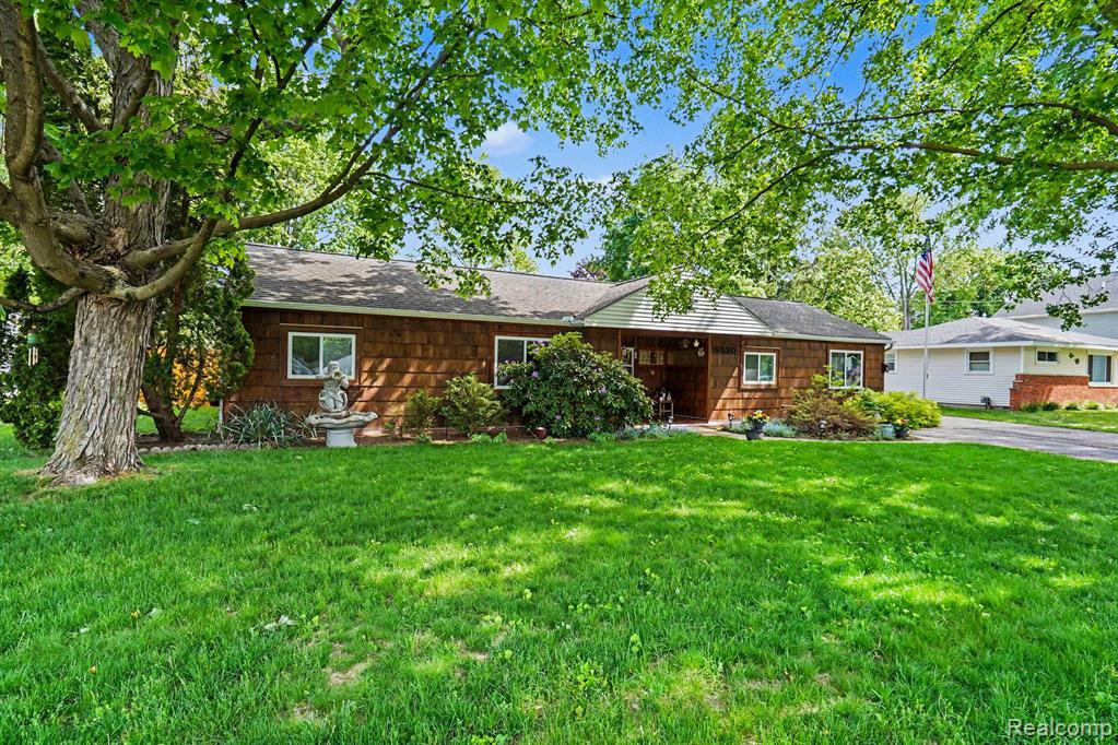 5830 Eldridge Drive, Waterford, MI 48327 — Photo 3