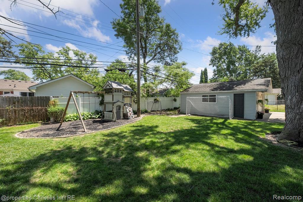 9824 Arden Street, Livonia, MI 48150 — Photo 52