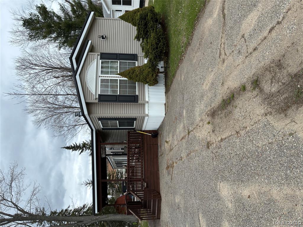 12336 E Houghton Lake Drive, Houghton Lake, MI 48629