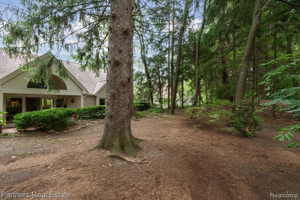 4445 Golf View Drive, Brighton, MI 48116 — Photo 50