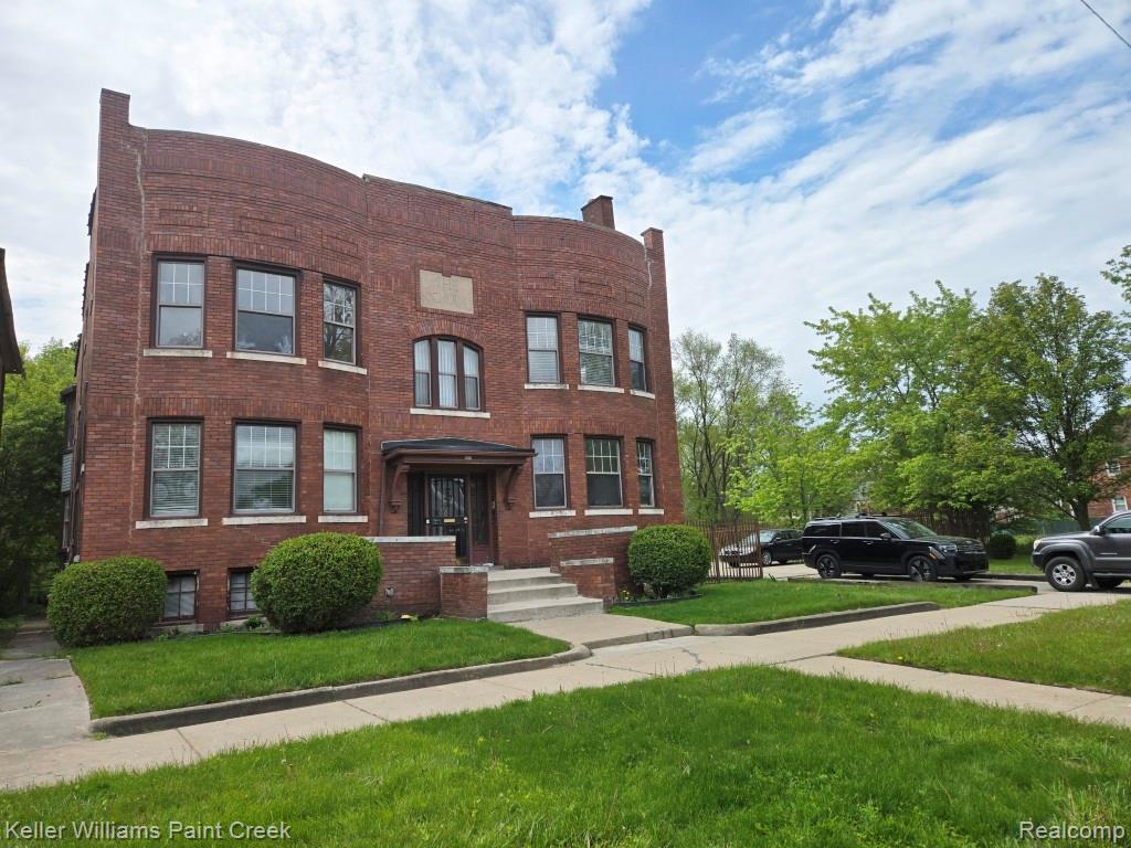 268 Marston Street, Detroit, MI 48202 — Photo 2
