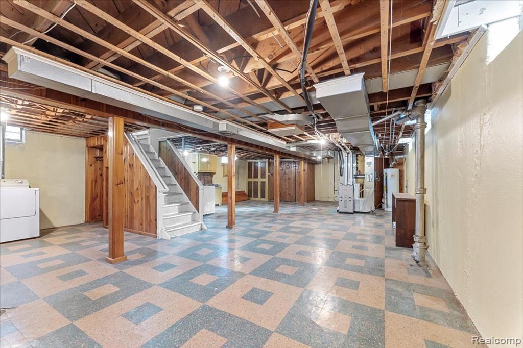 909 N Highland Street, Dearborn, MI 48128 — Photo 17
