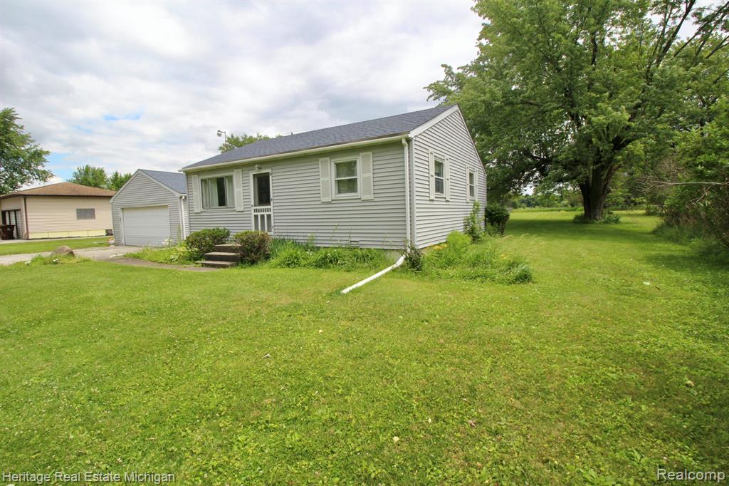 8265 S M 52, Owosso, MI 48867 — Photo 21