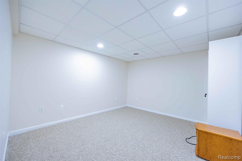 37575 N DIANNE Lane, New Boston, MI 48164 — Photo 32