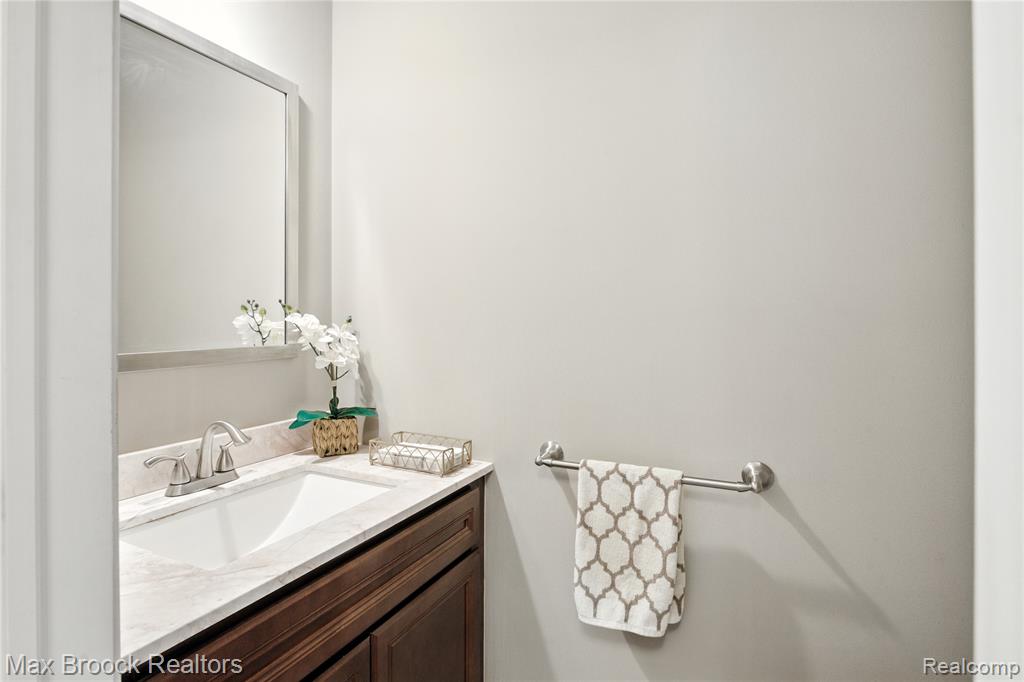 44322 Vassar Street, Canton, MI 48188 — Photo 21