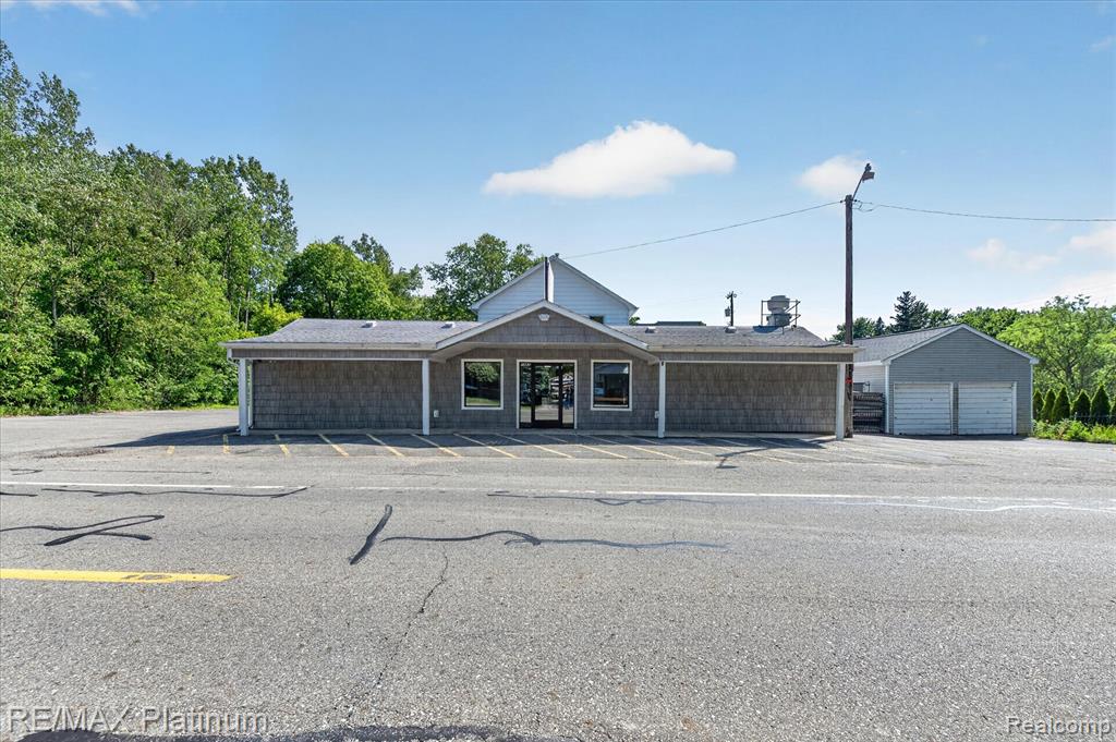 1462 S HUGHES Road, Howell, MI 48843 — Photo 20