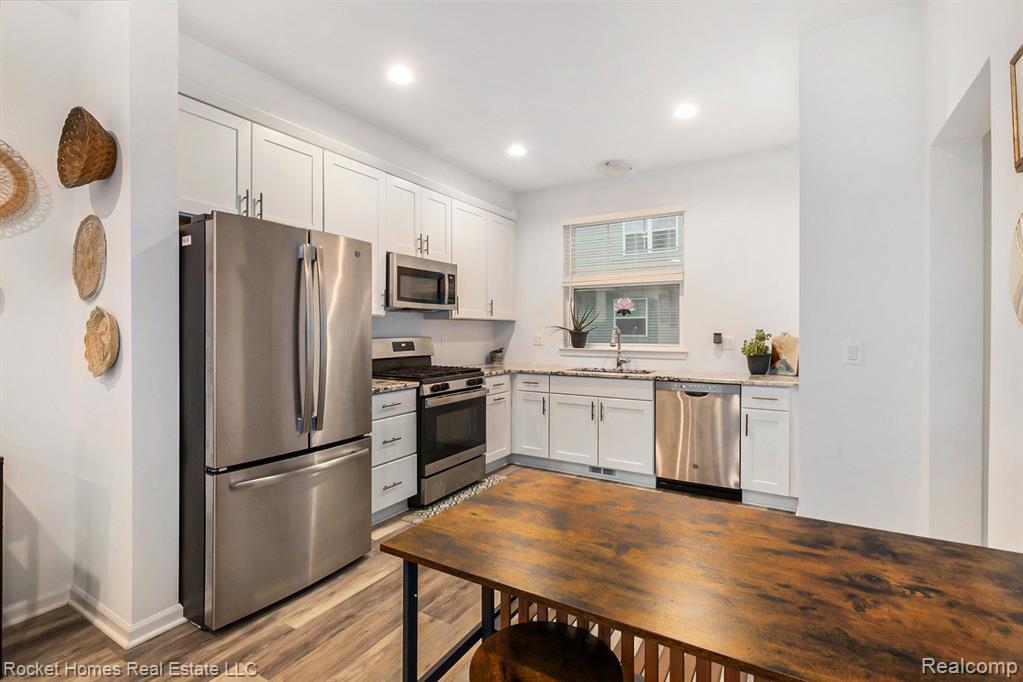 416 Jeff Keeton Drive, Hazel Park, MI 48030 — Photo 15
