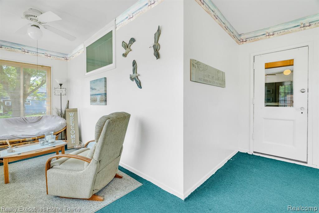 727 Minnie Street, Port Huron, MI 48060 — Photo 4