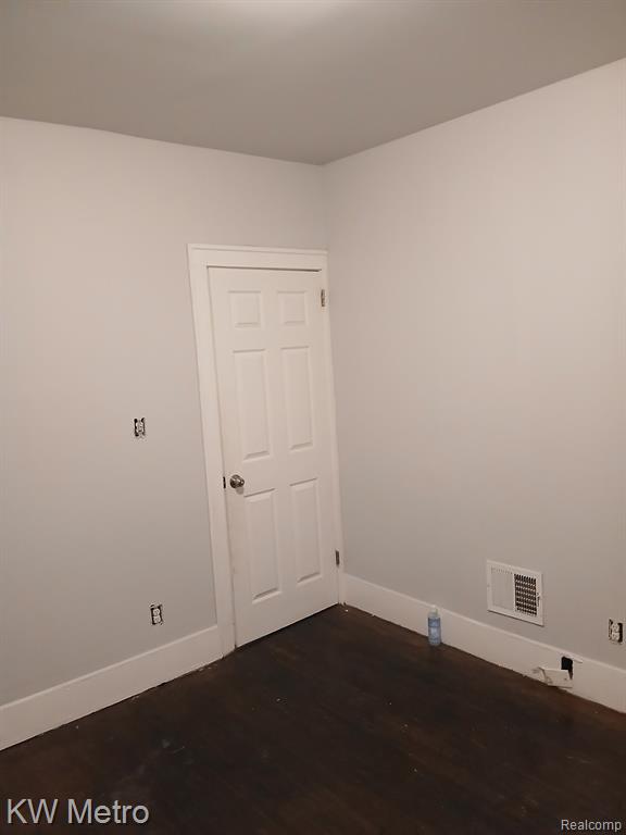 5527 Nottingham Road, Detroit, MI 48224 — Photo 3