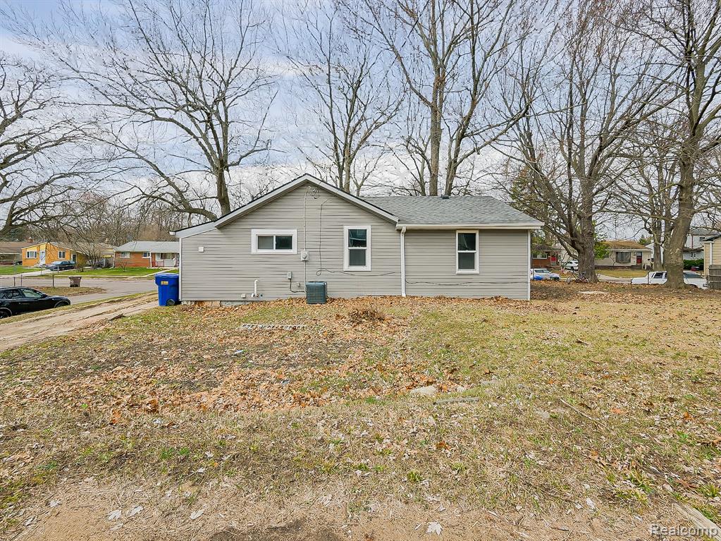 750 Scottwood Street, Pontiac, MI 48340 — Photo 27