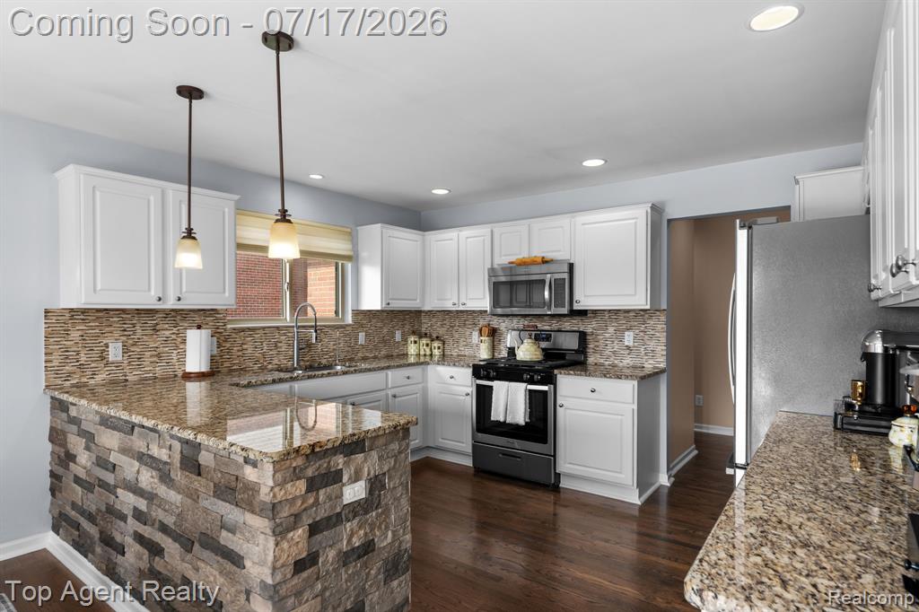50800 Alden Drive, Macomb, MI 48044 — Photo 4