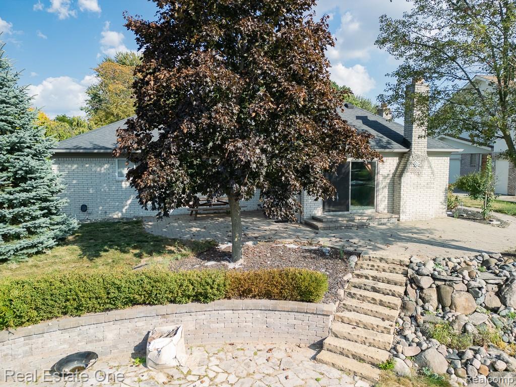 6621 Northpoint Drive, Troy, MI 48085 — Photo 4