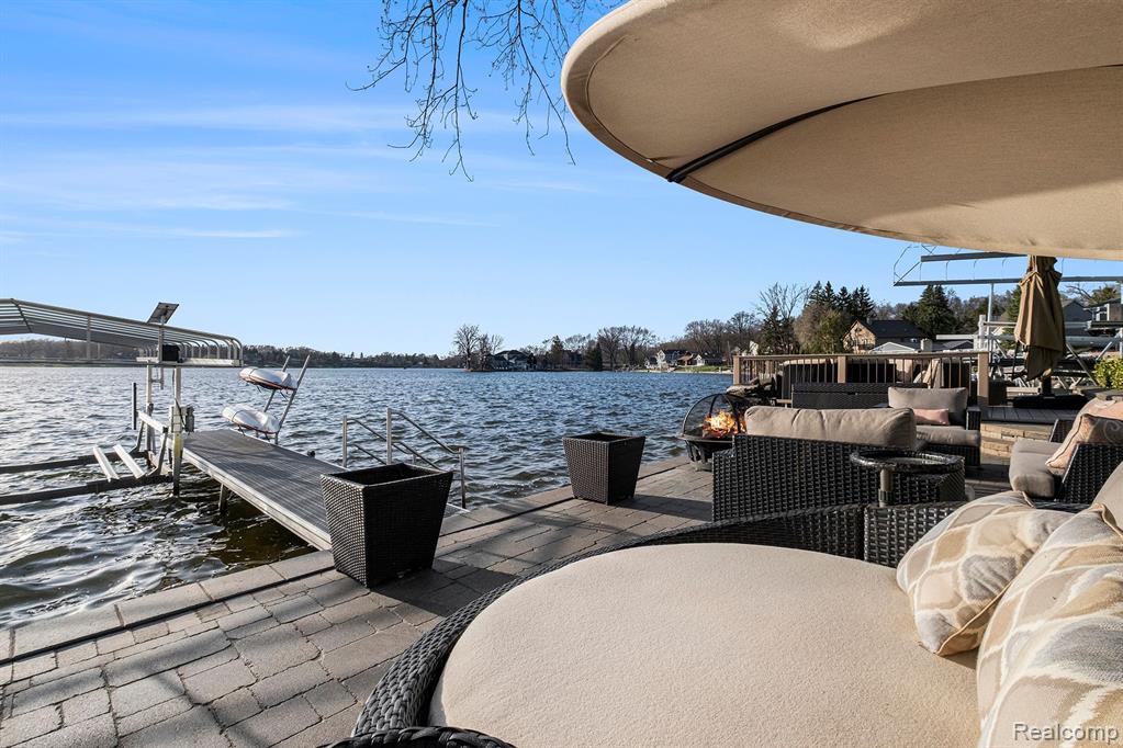 8460 WOODLAND SHORE Drive, Brighton, MI 48114 — Photo 48