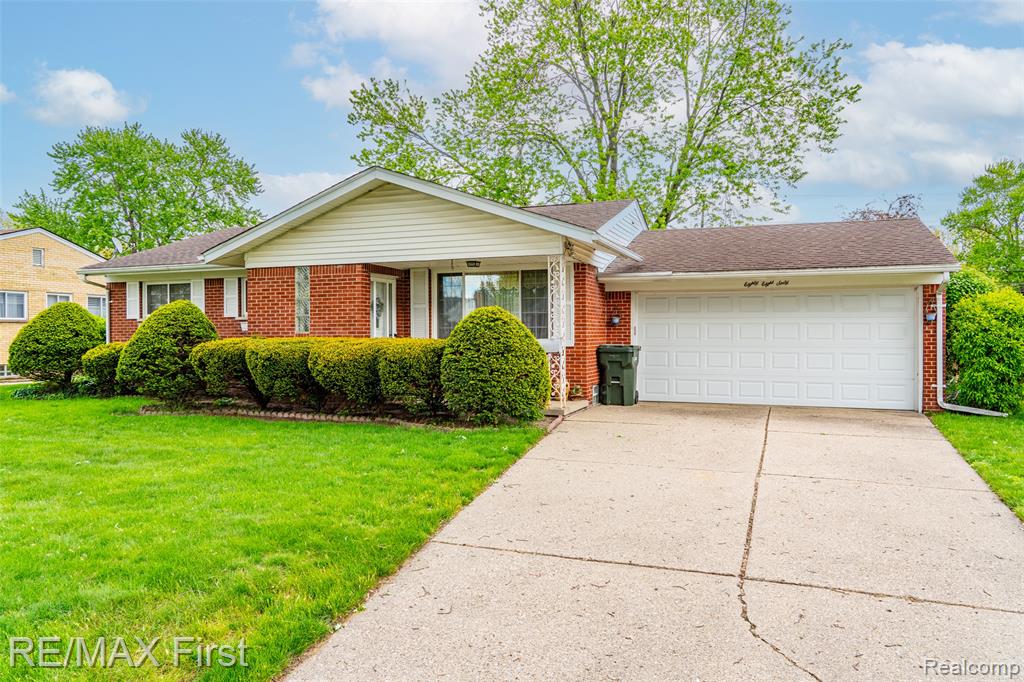 8860 Kidley Drive, Sterling Heights, MI 48314 — front exterior
