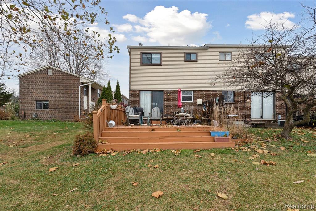 1915 SHEFFIELD Drive, Ypsilanti, MI 48198 — Photo 30