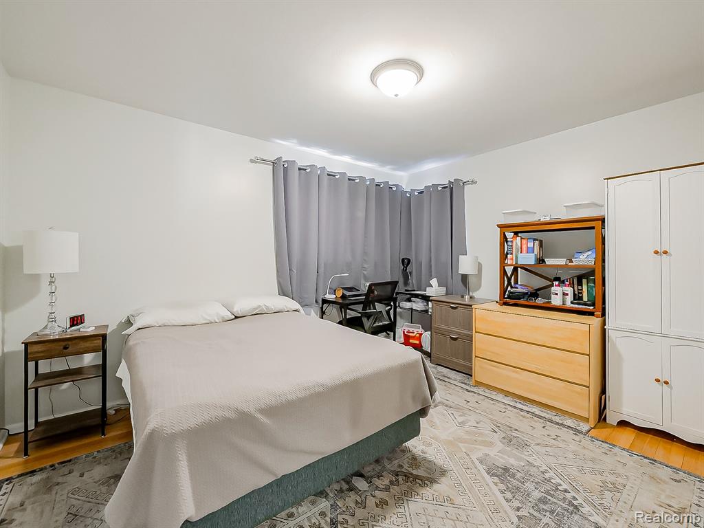 29221 Mark Avenue, Madison Heights, MI 48071 — Photo 14