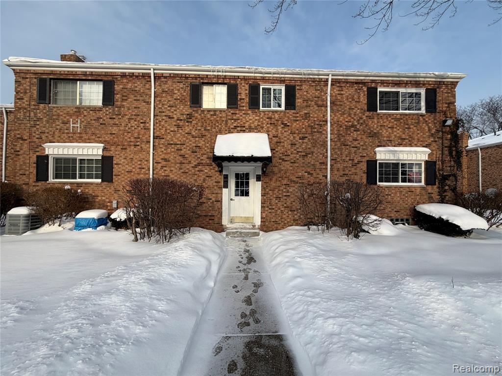 671 E Fox Hills Drive, Bloomfield Hills, MI 48304 — Photo 15