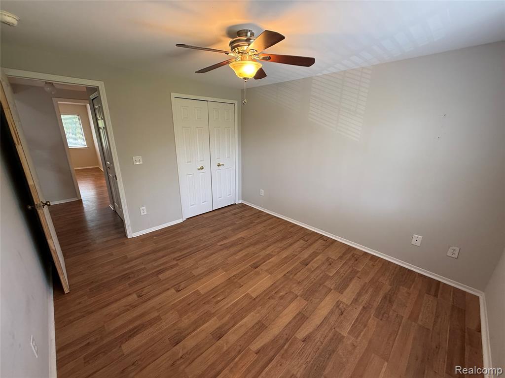 7059 Colonial Oaks Drive, Waterford, MI 48327 — Photo 26