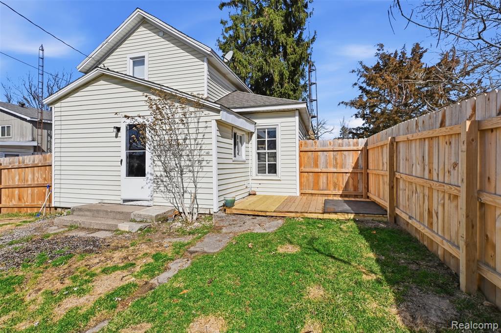 532 E Broad Street, Linden, MI 48451 — Photo 15